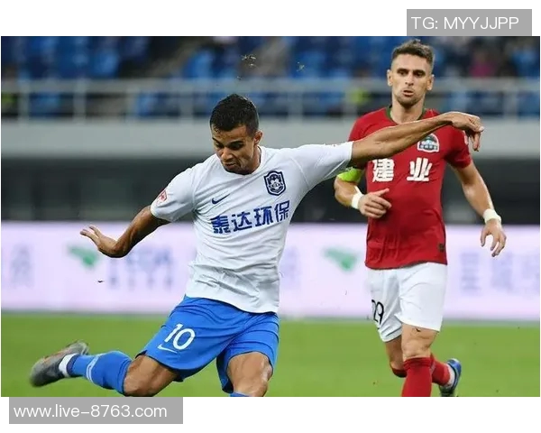 卢指导谈球队阵容深度经验丰富的老将助力球队发展 卢指导谈球队阵容深度经验丰富的老将助力球队发展