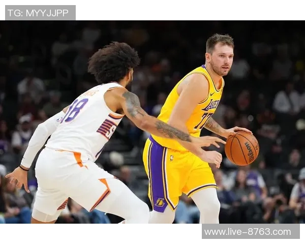 东契奇赛场精彩表现暗示勒布朗慢慢恢复不急的态度 东契奇赛场精彩表现暗示勒布朗慢慢恢复不急的态度