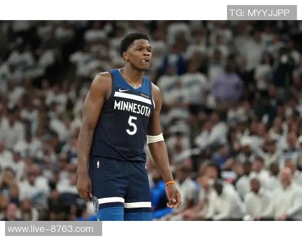 兰德尔谈与爱德华兹的默契配合:赛季磨合让我们更加默契无间 兰德尔谈与爱德华兹的默契配合:赛季磨合让我们更加默契无间