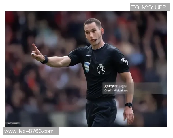 泰勒谈VAR制造完美预期悖论英超裁判工作之魅力 泰勒谈VAR制造完美预期悖论英超裁判工作之魅力