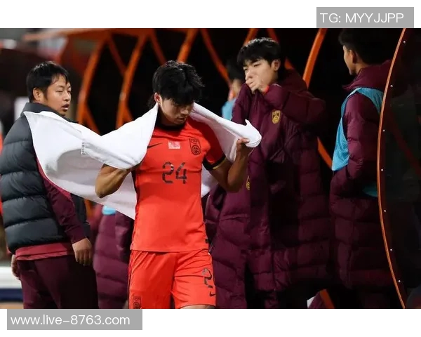 汪士钦本届表现起伏不定失误导致丢球却在对阵韩国U22中全场拼搏 汪士钦本届表现起伏不定失误导致丢球却在对阵韩国U22中全场拼搏