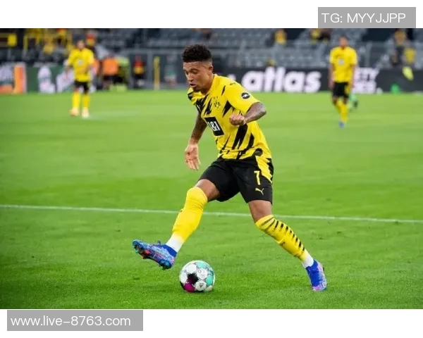 桑乔女友每周收几万镑引发争议其巨额债务成焦点 桑乔女友每周收几万镑引发争议其巨额债务成焦点