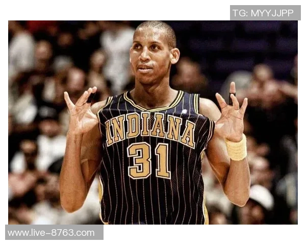 肯巴沃克亲临现场见证米勒刷新队史连续罚球纪录的辉煌时刻